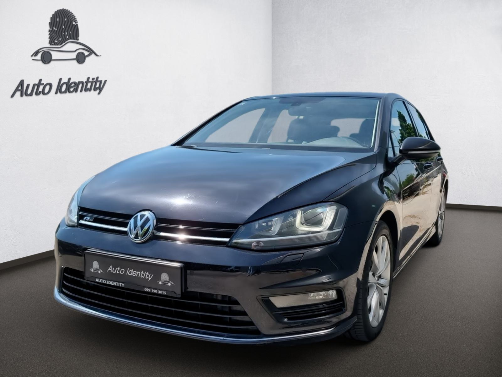 VW Golf 7 1.6 TDI R-Line 2017 – rabljeni automobil Auto Identity