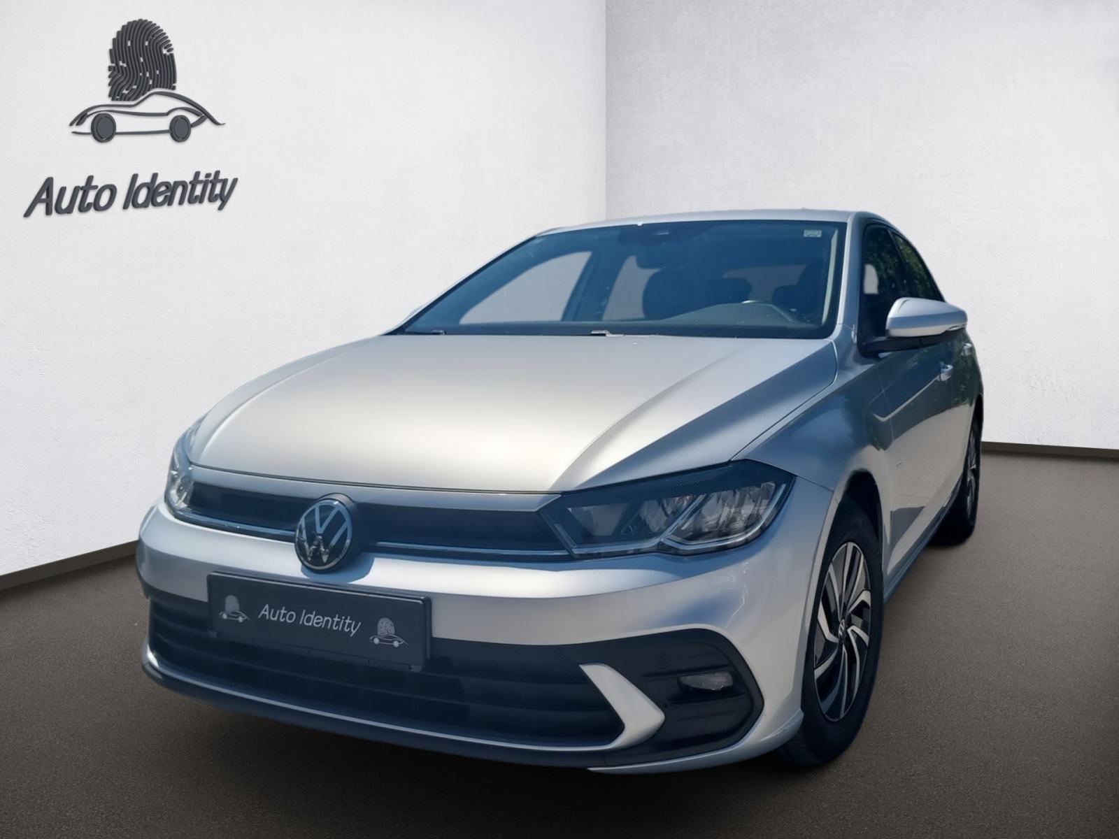 VW Polo 1.0 TSI Life 2022 – rabljeni automobil Auto Identity